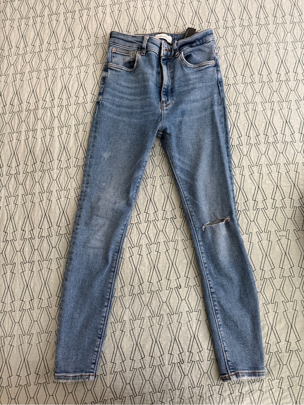 Zara Light Blue Skinny Jeans with Knee Rip